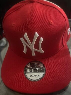 New Era 9FIFTY Red New York Snapback Hat